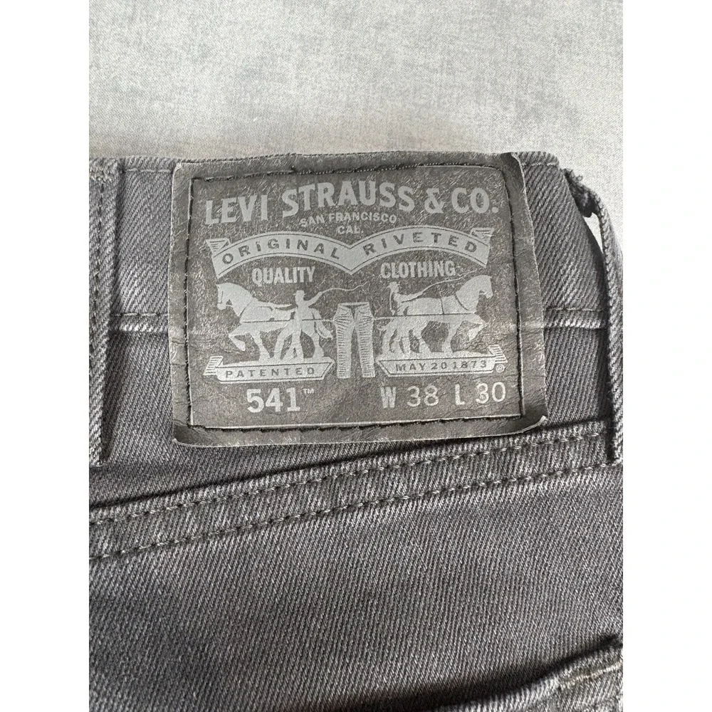 Levi's 541 Men's Jeans 38x30 Charcoal Gray Athletic Taper Stretch Denim